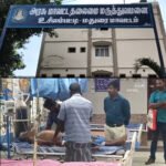 உசிலம்பட்டி அருகே,கார் வீட்டின் மீது மோதி விபத்து - நடந்து சென்ற முதியவர் மீது மோதி காயம் ! உசிலம்பட்டி தாலுகா போலீசார் விசாரணை :