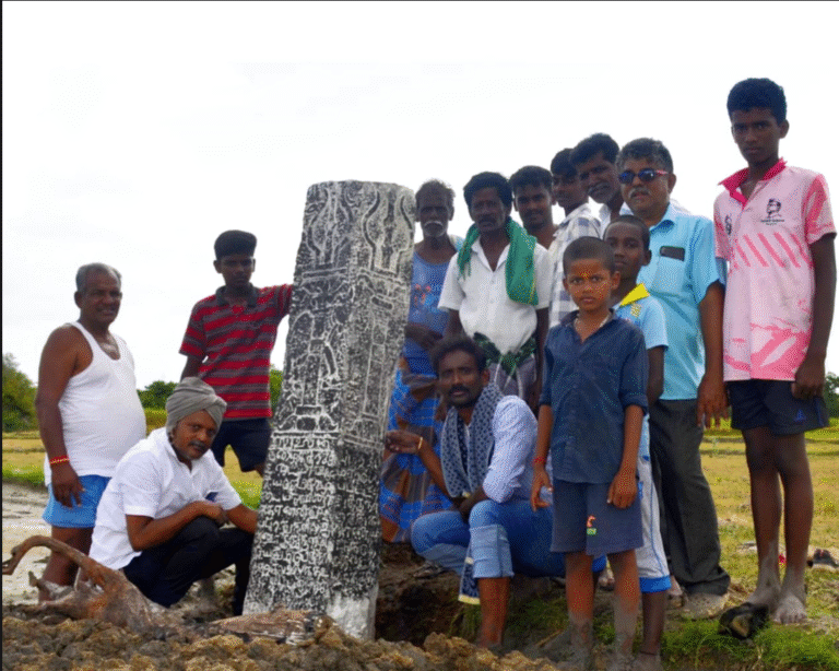 ஆதனப்பட்டியில் சோழர் காலத்தைய திருநாமத்துக்காணி கல்வெட்டுடன் நான்முக சூலக்கல் கண்டுபிடிப்பு !