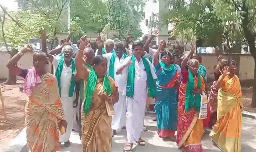 56-கோடி எங்கே ? கோவில்பட்டியில் தமிழ் விவசாயிகள் சங்கம் இன்று 15-9-2025 ஆர்ப்பாட்டம் !