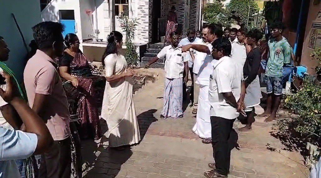 எம்.எல்.ஏ., நகராட்சித் தலைவியிடம் பொதுமக்கள் குமுறல் !