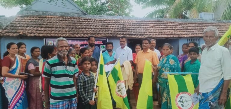 என்.ஊத்துப்பட்டியில் உலக டி.என்.டி.தினத்தை முன்னிட்டு விழிப்புணர்வு உறுதிமொழி எடுத்த பொதுமக்கள்