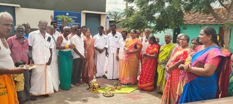 பழனி எம்எல்ஏவுக்கு நன்றி தெரிவித்த விசிக கவுன்சிலர் மற்றும் பொதுமக்கள்.