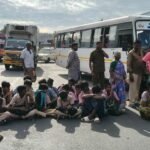 காரத்தொழுவில் பேருந்து வசதி கேட்டு மாணவர்கள் சாலை மறியல்
