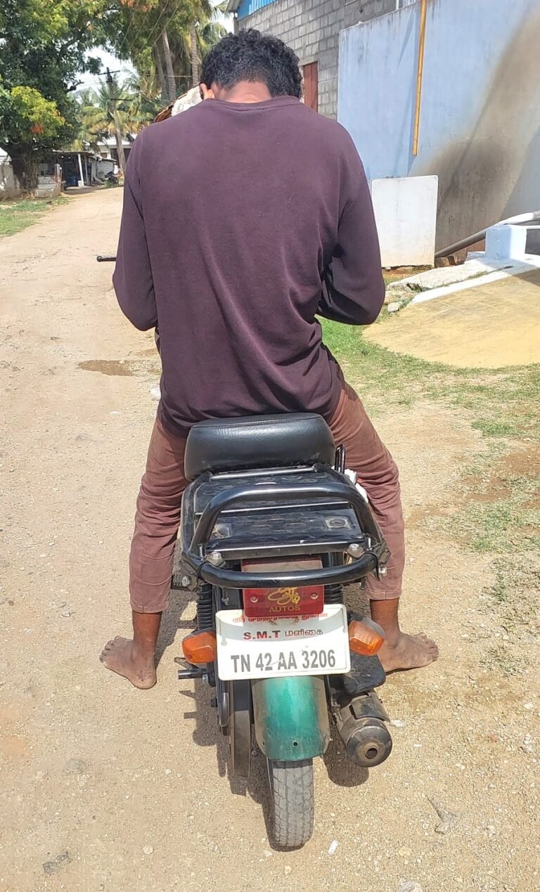 ரேஷன் அரிசி வீடு வீடாக சேகரித்து கடத்தல்.