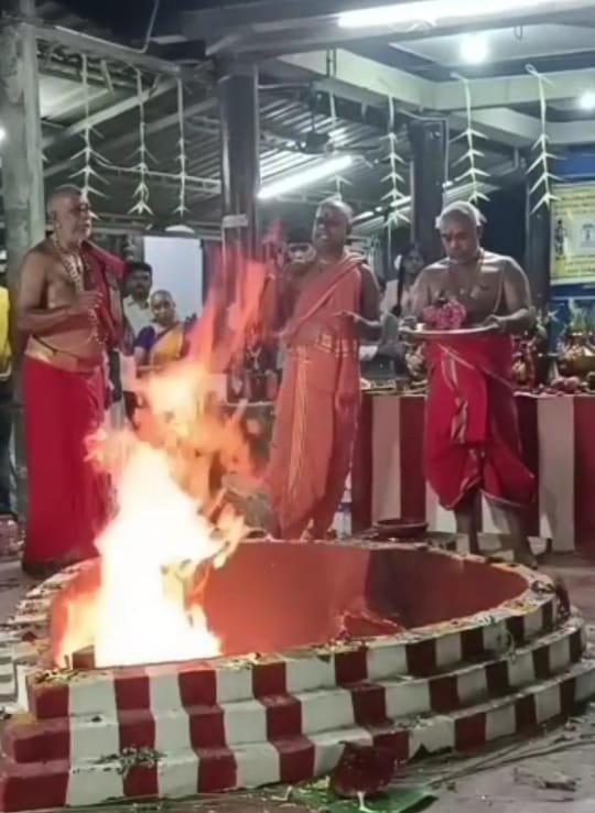 சிவகங்கை மாவட்டம் K.சொக்கநாதபுரம் ஸ்ரீபிரத்யங்கிராதேவி ஸர்வசக்தி பீடம் புரட்டாசி மாதத்தின் மஹாளய அமாவாசை நிகழ்வு.