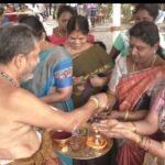 உசிலம்பட்டி அருகே புரட்டாசி முதல் சனிக்கிழமையில் 100ஆண்டுகள் பழமையான பெருமாள் கோவிலில் குவிந்த பக்தர்கள்