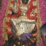 அம்மனுக்கு வெள்ளிக் கவசம் :