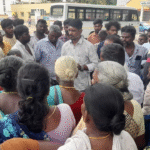 சோழவந்தான் அருகே ராயபுரத்தில் புனித ஜெர்மனம்மாள் ஆலயத்திற்கு சொந்தமான இரு வீடுகளை ஆக்கிரமிப்பு செய்தவர்களை கண்டித்து சப்பரத்தை நடுவில் வைத்து நூற்றுக்கு மேற்பட்டோர் சாலை மறியல் போராட்டக்காரர்களை தவெக நிர்வாகிகள் சந்தித்து ஆதரவு...