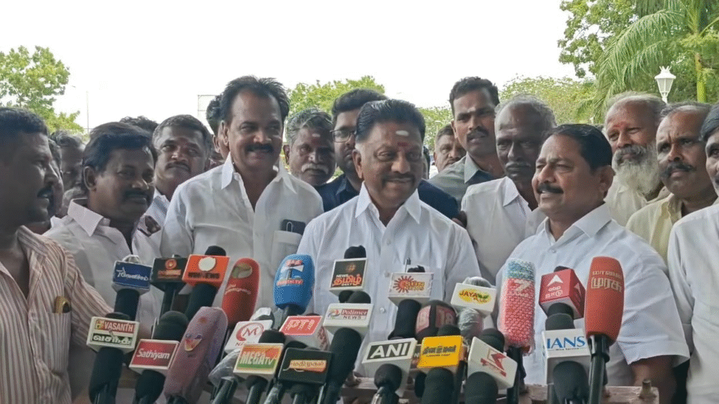 விஜய்க்கு கூட்டம் கூடுகிறது - அதை மறுக்க முடியாது.. ஆனால் அது வாக்காக மாறுமா என்பதை தேர்தலுக்குப் பிறகு வாக்குகள் எண்ணிக்கை பதிவான பிறகு தான் சொல்ல முடியும் - ஓபிஎஸ் பேட்டி...