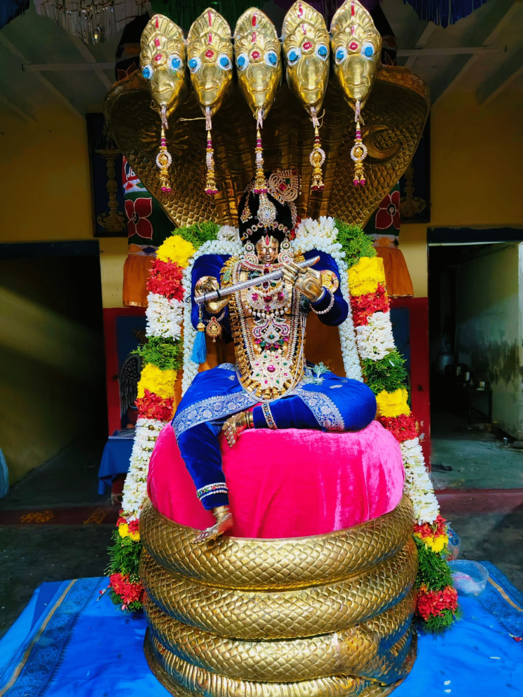 மதுரை கோயில்களில் நவராத்ரி விழா...