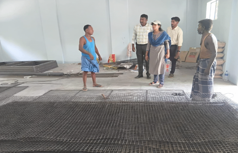 “புதிதாக கட்டப்பட்டு வரும் நாய்கள் காப்பக பணிகள் குறித்து” ஆணையாளர் சித்ரா விஜயன் ஆய்வு..