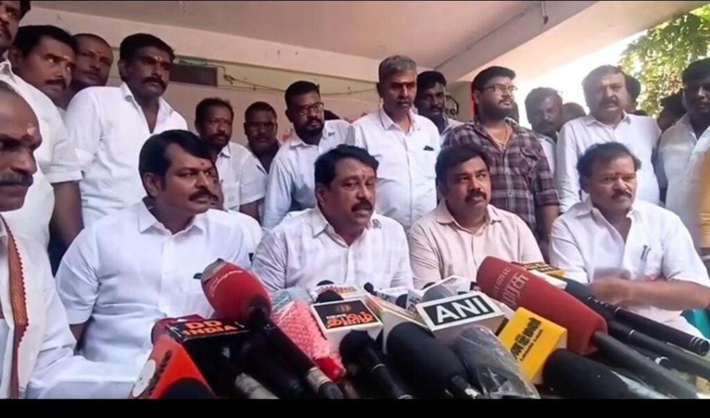 டி.டி.வி.எங்கள் கூட்டணியில், இருந்தவர்தான் ஆனால் எடப்பாடி குறித்து கூட்டணியில் உள்ளவர்கள் கூறும் ஐடியாவை கேட்க முடியாது இன்றிலிருந்து கவுண்டன் ஸ்டார்ட் ஆகிறது. திமுக ஆட்சியின் நாட்கள் குறைக்கப்படுகிறது. -மதுரையில் பாஜக மாநில தலைவர் நயினார் நாகேந்திரன் பேட்டி