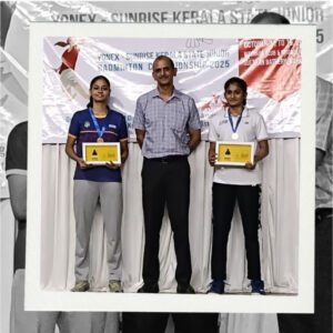 பழனி PSKL குழுமம் உரிமையாளர் செல்வி.ஹர்ஷினி பேட்மிண்டன் போட்டியில் வெற்றி பெற்று கேரளா மாநில அணிக்கு தேர்வு.