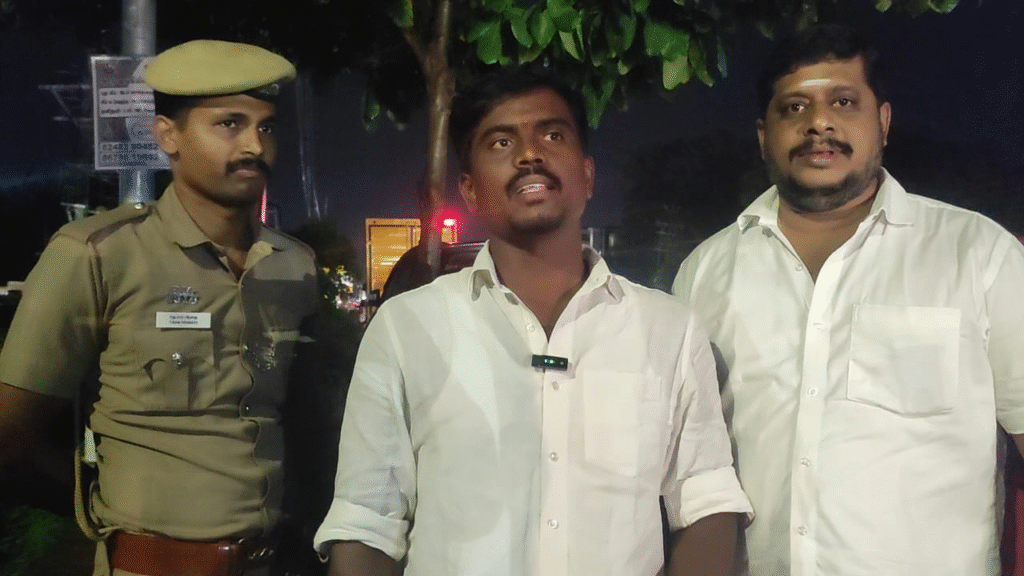 மடப்புரம் கோவில் காவலாளி அஜித்குமார் கொலை வழக்கில் முக்கிய சாட்சியாகவுள்ள சக்தீஸ்வரனின் காரை இடித்துவிட்டு நிற்காமல் சென்ற வாகனம் - திட்டமிட்டு கொலை முயற்சியில் ஈடுபட்டிருக்கலாம் என காவல்நிலையத்தில் சக்தீஸ்வரன் புகார்;