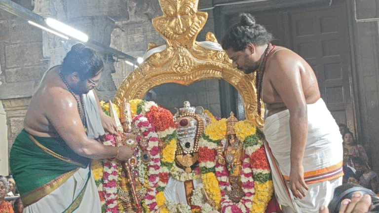 திருப்பரங்குன்றத்தில் இன்று சக்தி வேல் வாங்கும் விழா..