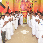 சோழவந்தான் திமுக சார்பாக மாமன்னர் மருதுபாண்டியர் திருவுருவப்படத்திற்கு எம்.எல்.ஏ வெங்கடேசன் மரியாதை..