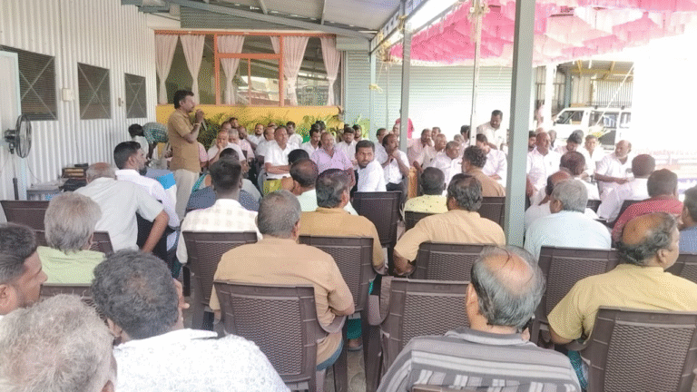 பல்லடம் அருகே கடை அடைப்புடன் உண்ணாவிரதம்..!