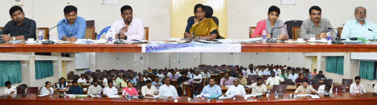 மாவட்ட அளவிலான வங்கியாளர்கள் குழுக் கூட்டம்: