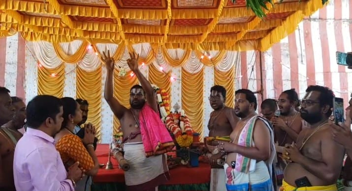 குருவித்துறை சித்திரை ரத வல்லப பெருமாள் கோவிலில் திருக்கல்யாணம்..