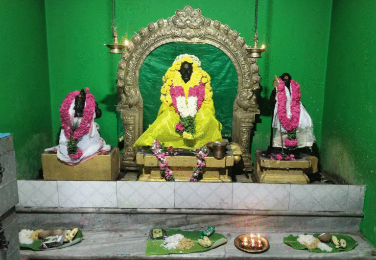 பௌர்ணமி சிறப்பு பூஜை..