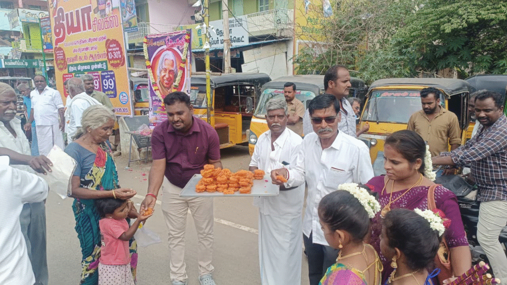 முன்னாள் இந்திய குடியரசுத் தலைவர் அப்துல் கலாம் ஐயா அவர்களின் 94-வது பிறந்தநாள் கொண்டாட்டம்...