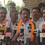 தான் ஒரு தாழ்த்தப்பட்ட சமூகம் என்பதால், செம்பரம்பாக்கம் ஏறி திறப்பு விழாவிற்கு எங்களை அழைக்கவில்லை என்று செல்வப் பெருந்தகை சொல்லி இருக்கிறார். சமூக நீதி பற்றி பேசுபவர்கள் கூட்டணிக்குள்ளேயே சமூக நீதி இல்லை என்றால் தமிழ்நாட்டில் எப்படி சமூக நீதி தர முடியும். - நைனார் நாகேந்திரன் பேட்டி: