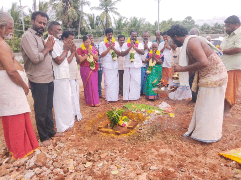 குலசேகரன் கோட்டையில் ரூ.1 கோடி மதிப்பீட்டில் சமுதாயக்கூடம் பூமி பூஜை :