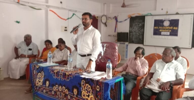 சோழவந்தானில் குழந்தைகள் தின சட்ட விழிப்புணர்வு முகாம்