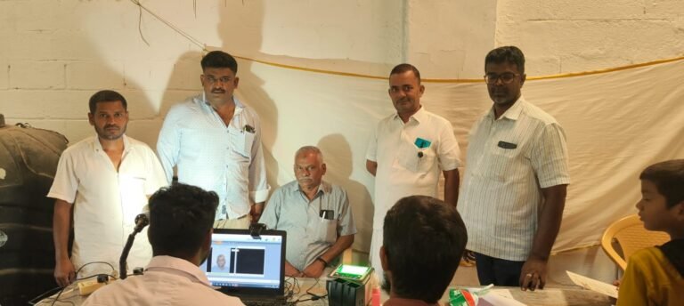 ஆயக்குடியில் காயிதே மில்லத் சமூக சேவை அறக்கட்டளை சார்பாக ஆதார் சிறப்பு திருத்த முகாம்...