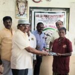 பழனியில் அன்புள்ளம் அறக்கட்டளை சார்பாக தூய்மை பணியாளர்களுக்கு மழை கோட் வழங்கப்பட்டது...