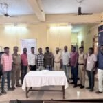 CCTV கேமராக்களை பார்த்து ஆய்வு செய்து நகை திருடனை பிடித்த காவல்துறை.