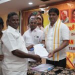 மற்ற கட்சிகள் உடனான கூட்டணி குறித்து தலைமை முடிவு செய்யும். தற்போது உள்ள கூட்டணி எந்தவித பிரச்சனைகளும் இல்லாமல் அனைவருக்கும் திருப்தி அளிக்கும் வகையில் உள்ளது குறிப்பாக தமிழக மக்கள் எங்கள் கூட்டணியுடன் இருக்கிறார்கள். -காங்கிரஸ் கட்சி மேலிட பார்வையாளர் சையது அஸ்மதுல்லா உசைனி பேட்டி: