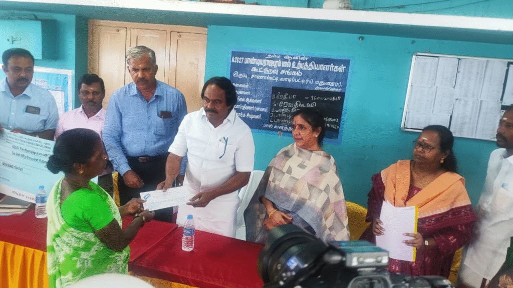 வாடிப்பட்டி அருகே கூட்டுறவு பால் உற்பத்தியாளர்கள் சங்கத்தில் அமைச்சர் மனோ தங்கராஜ் ஆய்வு..