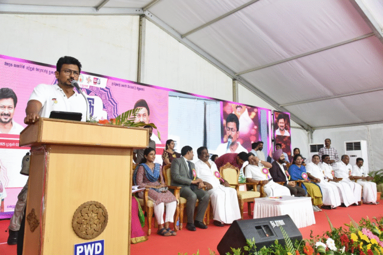 கண்காட்சி திறப்பு: துணை முதல்வர்: