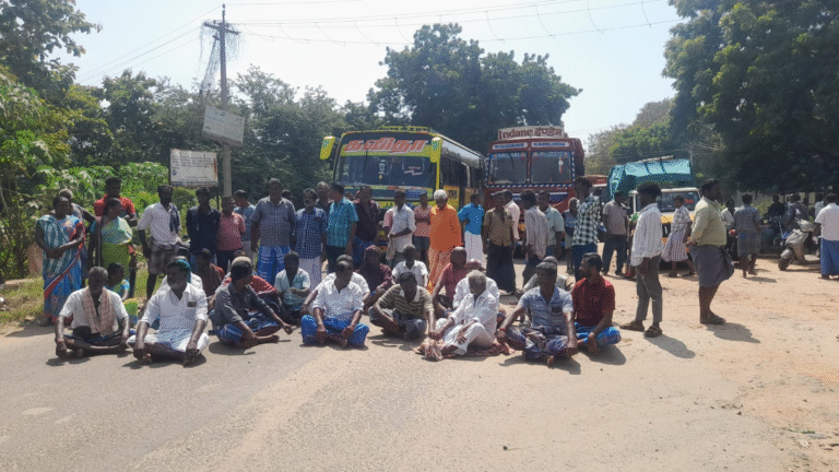 அறுவடை செய்த நெல் கொள்முதல் செய்வதில் குளறுபடியா.? விவசாயிகள் கேள்வி..?