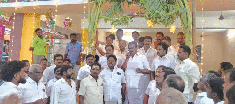 ஒட்டுமொத்தமாக எஸ்.ஐ.ஆர். தமிழ்நாட்டிற்கு எதிரானது என்பதை திமுக அரசு நிரூபிப்போம் - என, உசிலம்பட்டியில் தேனி நாடாளுமன்ற உறுப்பினர் தங்கதமிழ்ச்செல்வன் பேட்டி..