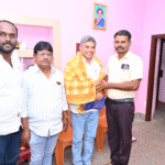 நல்லாசிரியர் விருது பெற்ற ஆசிரியருக்கு மாநகரச் செயலாளர் நேரில் வாழ்த்து..