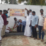 சோழவந்தானில் நகர கூட்டுறவு வங்கி சார்பில் கூட்டுறவு வார விழாவை முன்னிட்டு மரக்கன்றுகள் நடப்பட்டது..