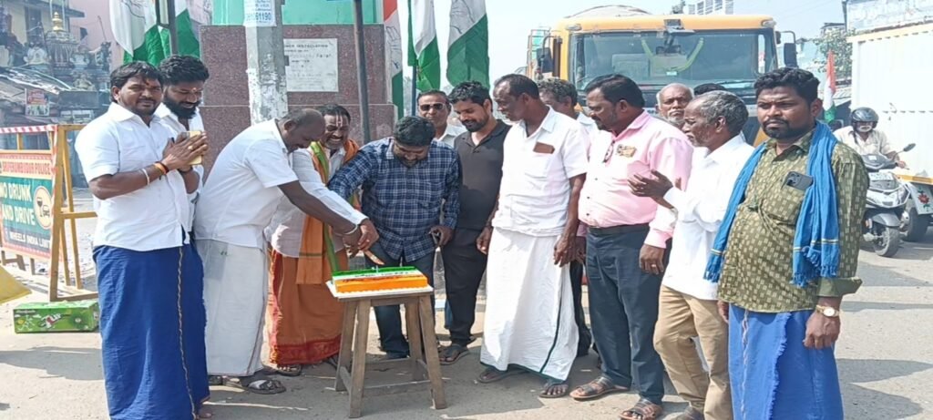 ஸ்ரீபெரும்புதூர் ஒன்றியத்தில்அன்னை சோனியா காந்தி அவர்களின் 79-வது பிறந்த நாளை முன்னிட்டு கோயில் களில் சிறப்பு பிரார்த்தனைகள் - வாக்கு திருட்டு குறித்து விழிப்புணர்வு பேரணி - மற்றும் பொதுமக்களுக்கு இனிப்பு வழங்குதல் நிகழ்ச்சி..