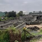 தேனூர் அருகே, கலைஞர் கனவு இல்ல திட்டத்தின் கீழ் கட்டப்பட்டு வந்த 195 வீடுகளின் கட்டுமான பணிகள் திடீர் நிறுத்தம் மாற்றுத்திறனாளிகள் திருநங்கைகள் வேதனை