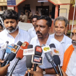 சட்ட விரோத காவலில் வைத்திருக்கிறார்கள் இது தொடர்பாக மதியம் நீதிமன்றத்தில் முறையிட உள்ளோம். -பாஜக முன்னாள் மாவட்ட வழக்கறிஞர் பிரிவு துணைத் தலைவர் முருகன் கணேஷ் பேட்டி...