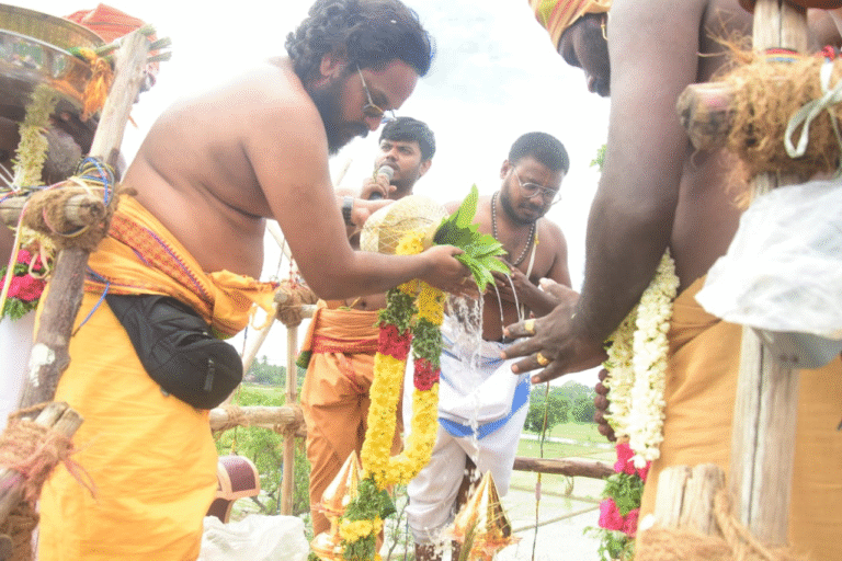 விக்கிரமங்கலம் அருகே கீழப்பட்டி அங்காள அய்யன் ஒச்சாண்டம்மன் கோவில் மகா கும்பாபிஷேக விழா திரளான பக்தர்கள் பங்கேற்பு...