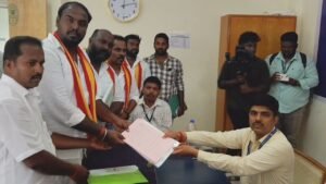 தவெக சார்பில் போட்டியிட வேட்புமனு தாக்கல் செய்த திருமலை!