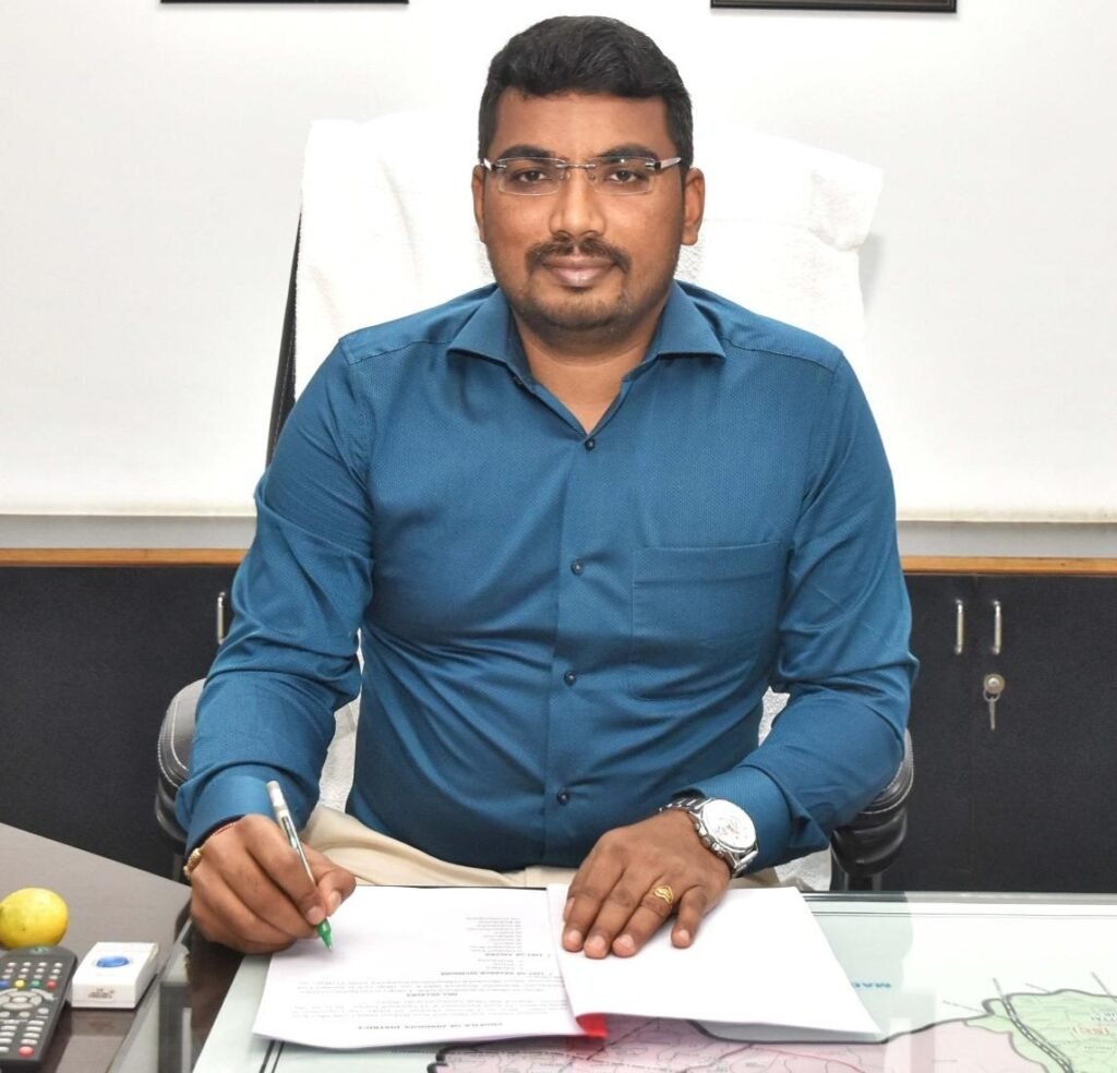 திண்டுக்கல் மாவட்டத்தின் அன்பான வாக்காளர் பெருங்குடி மக்களே... வணக்கம்.