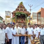 பழனி லட்சுமி நாராயண பெருமாள் கோவில் சித்திரைத் திருவிழா: ரத வீதிகளில் கோலாகலமாக வலம் வந்த திருத்தேர்!